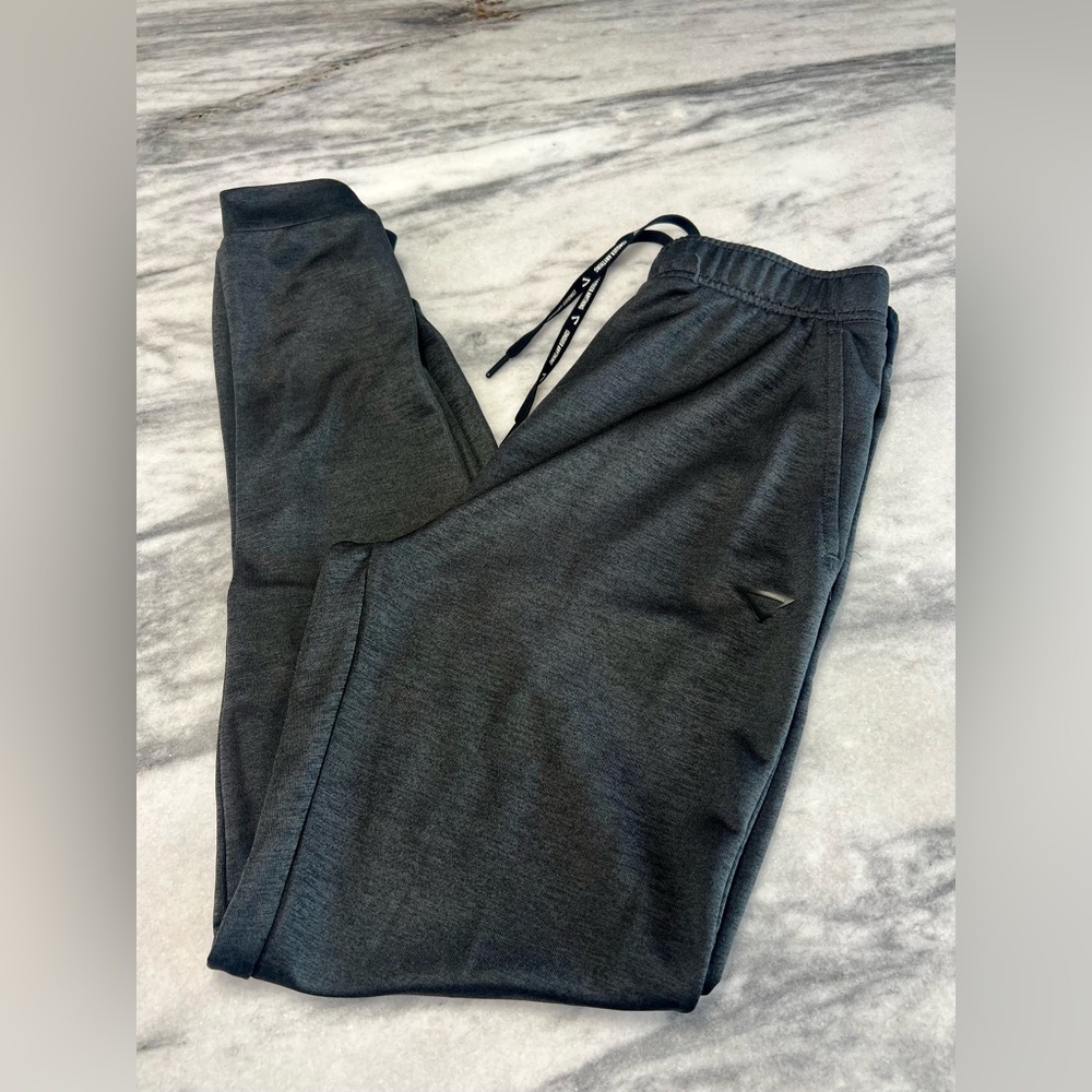 Men's Cheetah Conquer Anything gray jogger pants Size medium